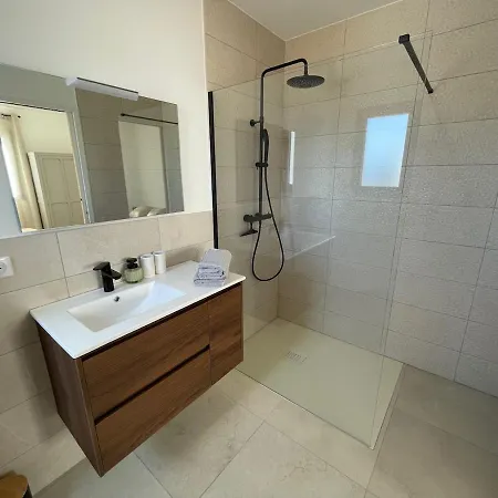 Apartment Magnifique T2 *